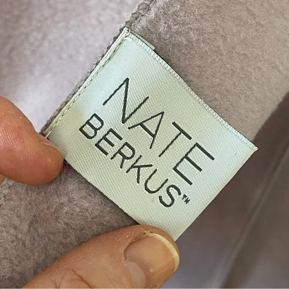 Nate Berkus measurements see
